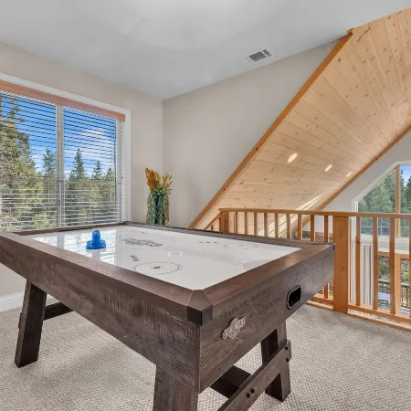 Prasad Retreat - Sunny Home W/ Deck & Air Hockey 3 Bedroom Home by Bear Valley Vacation Rentals