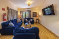 Casa Loreta (Sleeps 12, close sea, private pool)