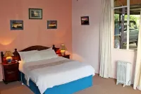 Cosy Cottage with Magnificent Lake and Mountain Views Hotel a Gaints Castle Game Reserve