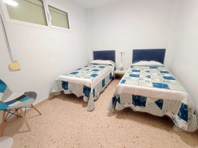 CENTRALLY LOCATED APARTMENT NEAR BEACH SANDY BEACH VIEWS