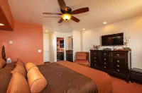 BEAUTIFUL OCEAN VIEW--STEPS TO THE BEACH Hotel a Solana Beach