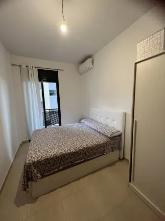 Apartamento con Piscina,parking y Aire