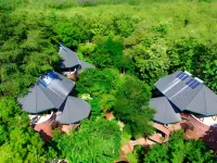 Grand Udawalawe Safari Resort Hotels near Moore waterfall මුවර් ඇල්ල