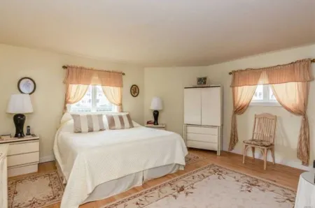 Summer Rental - Hampton Bays Waterfront- FULL MONTH ONLY August - Labor Day