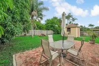 Beautiful home, close proximity to golf, shopping, dining, parks and hospitals Hotels near Publix Super Market at The Groves at Royal Palms