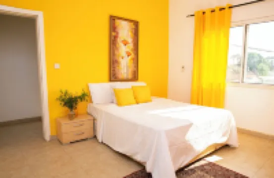 Kerr Ayo's One bedroom apartment, 5 Minutes away from Senegambia beach.