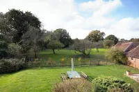 Grade 2 Listed Rural Farm House Hotels in Chiddingfold