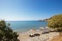 Giannis Seafront Studios II & Breakfast