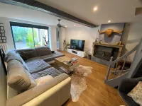 Maison de Ville Idéale Pour Découvrir Vienne et Lyon Hotels in Vienne