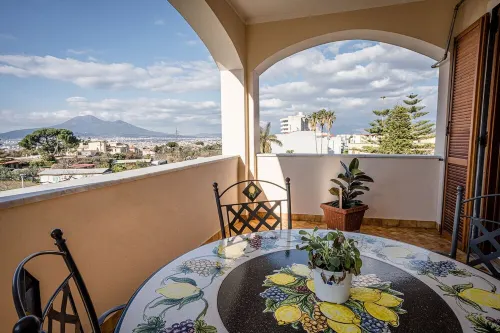 Domus Vesuvinum, a secret place within walking distance of Amalfi and Pompeii and Naples Hotels in Gragnano