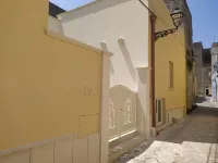 Vacation House "Al Vicolo della Colonna", in the historic center of Presicce Hotels in Presicce