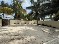 Cottage with large pool ideal for sharing with the family, 2 minutes from the beach.