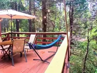 1940s Storybook Knotty Pine Cabin in Crestline, Absolute Privacy Hotels in Crestline