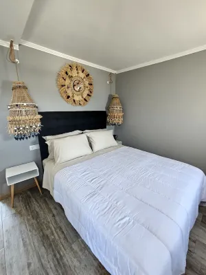 Walking distance to several beaches, Ferragudo village, supermarkets and Portimão.