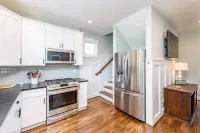 Guesthouse, Downtown Weaverville 2 Blocks from Main St.