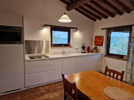 2 Bedroom Private vacation home in Bagnoregio