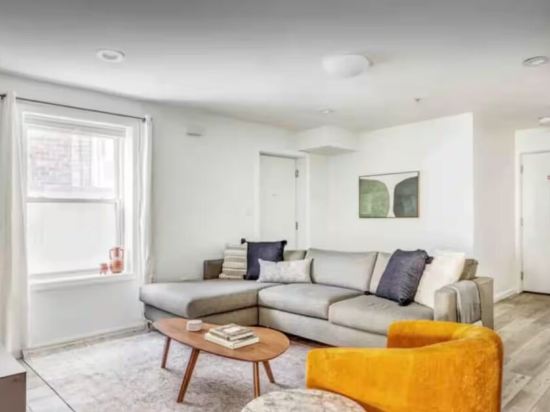 Stunning 2 Bedroom 15 Mins to NYC