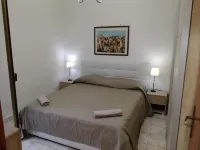 The Seahorse max 4 people Hotels in Mazzeo