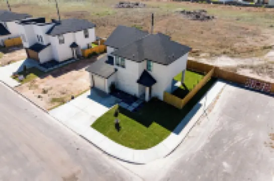 GREAT LOCATION  Beautiful 2-bedroom house in Mission