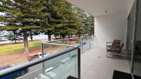 Romantic Getaway for two in the hub of Victor Harbor