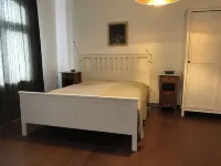 Apartment with garden and lake view from the veranda. Family friendly!