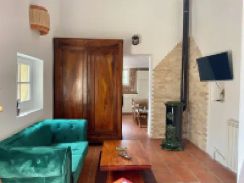 Charming 4-person gîte in a magnificent setting! With friends or family.