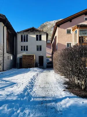 Charming vacation apartment for families who love the mountains! Hôtels à proximité de : Julier Passhöhe 2284 m.ü.M