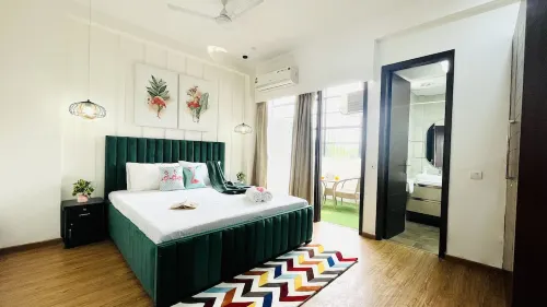 BluO Classic 1BHK - City Centre, Noida