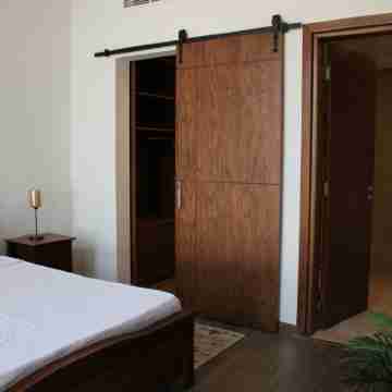 Hawker Stays! Elegant Two Bedroom Apartment in Cairo Festival City with a View Rooms