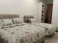 Spacious 4-bedroom house in cool Kluang, Johor with AC, WiFi, NETFLIX, autogate