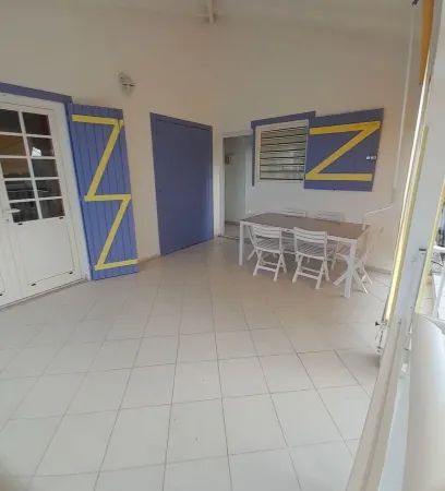 A LA Campagne : Haut DE Villa Equipee, Spacieux, Tout Confort