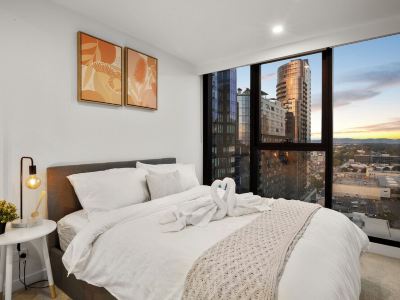 Cozy Box Hill Retreat | Gym | Cinema | Sky Garden