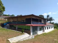 Spacious Home Stay at Alor Gajah (Kampung Ganun) Hotel dekat Kolam Mancing Amj Alor Gajah