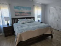 Fresh & Modern: Remodeled 2 Bedroom, 2 Bath in Florida!