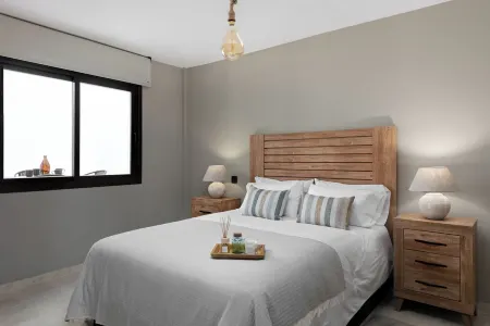 Casa Tomas - in the heart of Benahavis, Marbella. Отели рядом с достопримечательностью «Villa Padierna Driving Range & Michael Campbell Golf Academy»