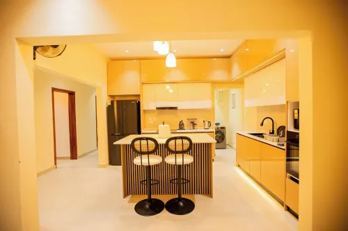 3-bedroom apartment in terrific Tema,Accra with WiFi, AC Hotels in Sakumono