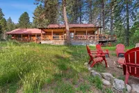Cozy 4-bedroom cabin with WiFi, AC in charming Garden Valley