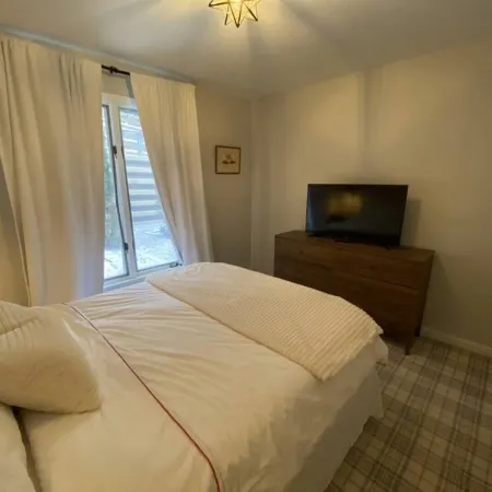 Cozy 3 Bedroom Condo located just steps from Sugarbush