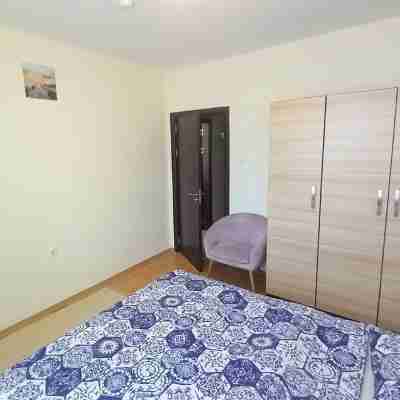 Cozy apartment in Apolon-7, Nessebar near the sea with garden and swimming pools Rooms