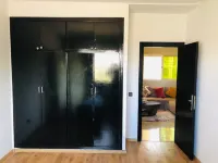 Quiet residence with swimming pool by the sea