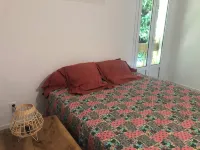 T2 apartment in air-conditioned village house Hôtels à : Aullène