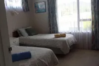 I love Whangamata Getaway Hotels in Whangamata