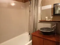 Small Duplex terrace on top floor with magnificent view of the Vercors mountains 克萊住宿飯店