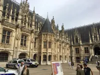 T3 ROUEN docks side with free parking - 4 BEDS