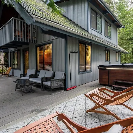 Bellingham Chalet - Best Stay Ever