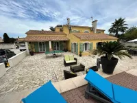 Grande Villa Luxe Piscine 360 m2 sur 1500 m2 Plage MER à 3 Minutes