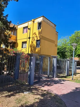 This charming flat: your place during your stay in the land of sun and wine. Отели рядом с достопримечательностью «CEBJA 3-033 Miguel Lillo»