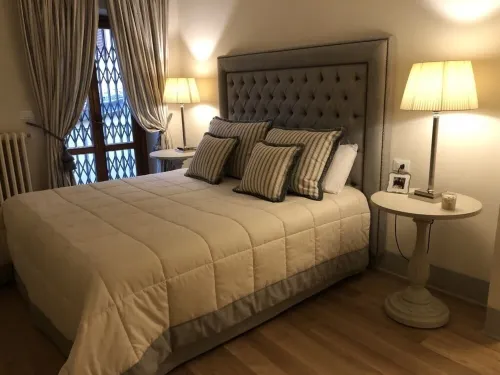 Luxury in the Piazza in Greve In Chiant