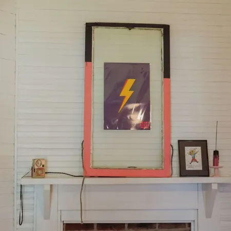 Downtown -All Shook Up Bungalow -Heart Break Hotel 2br/1b