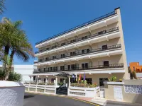 Hotel Don Manolito Hotels near Loro Parque